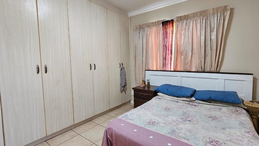 3 Bedroom Property for Sale in Vredenburg Western Cape